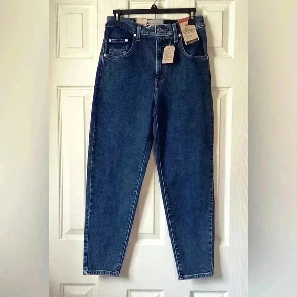 Levi's SilverTab High Waist Mom Jean Jeans Size 28*27 NWT relaxed & tapered leg - Picture 1 of 9